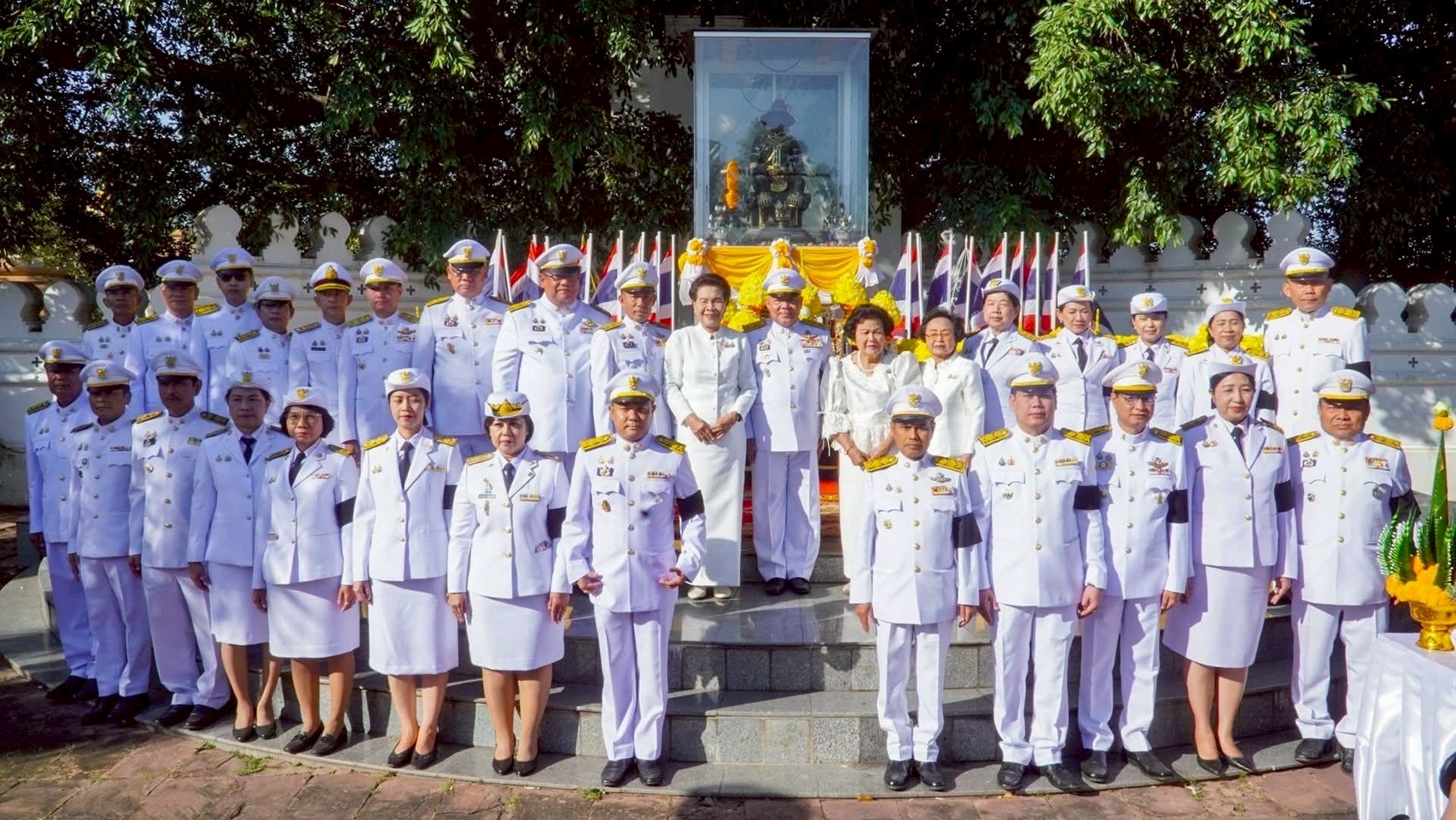 title - วันศุกร์ที่ 26 ธันวาคม 2568 เวลา 08.00 น  นายวิทูล ประดิษฐบุญ ปฏิรูปที่ดินจังหวัดปราจีนบุรี  พร้อมกับเจ้าหน้าที่ ส.ป.ก. เข้าร่วมพิธีถวายราชสักการะและวางพานพุ่มดอกไม้สด  เนื่องในวันสมเด็จพระเจ้าตากสินมหาราช